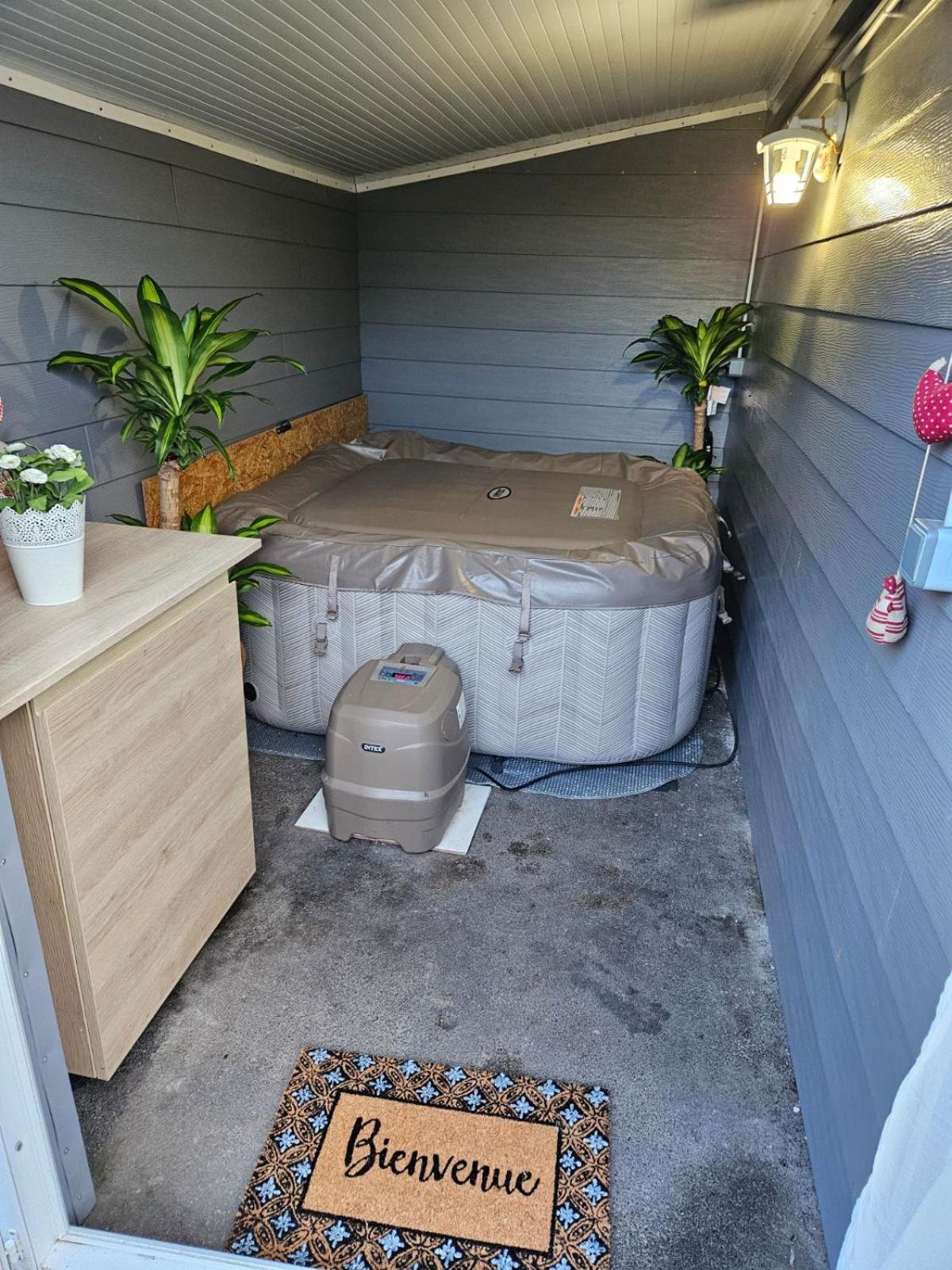 Cosy Maison 3 Chambres Honfleur Jardin, Parking Prive Et Jacuzzi מראה חיצוני תמונה